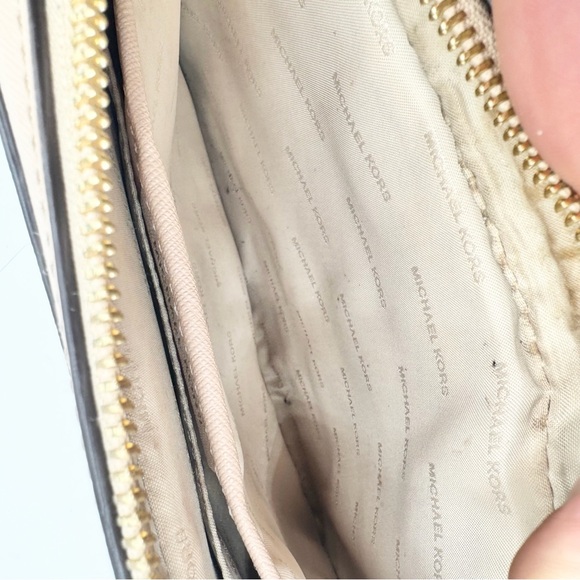 Michael Kors Crossbody Leather Bag - Picture 11 of 11